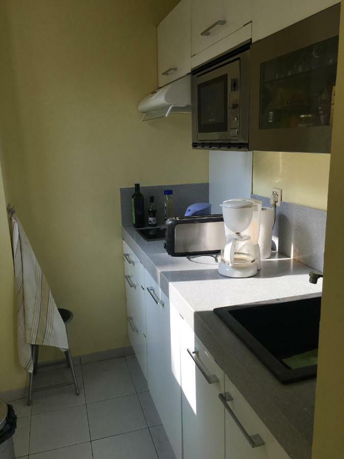 23 Rue De La Chapelle Apartment Paris Bagian luar foto
