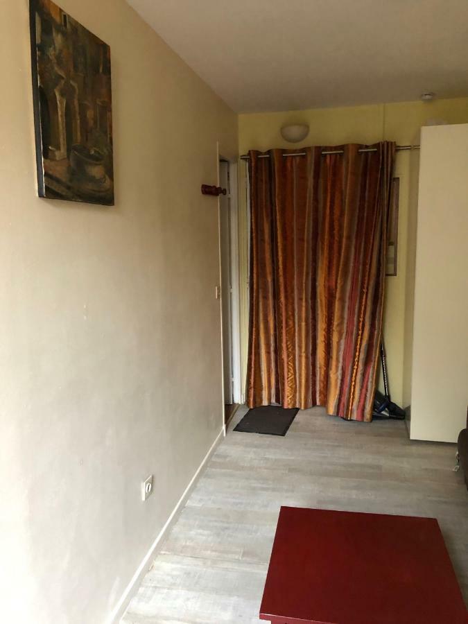 23 Rue De La Chapelle Apartment Paris Bagian luar foto